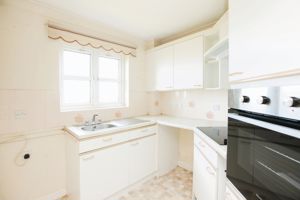 KITCHEN - click for photo gallery